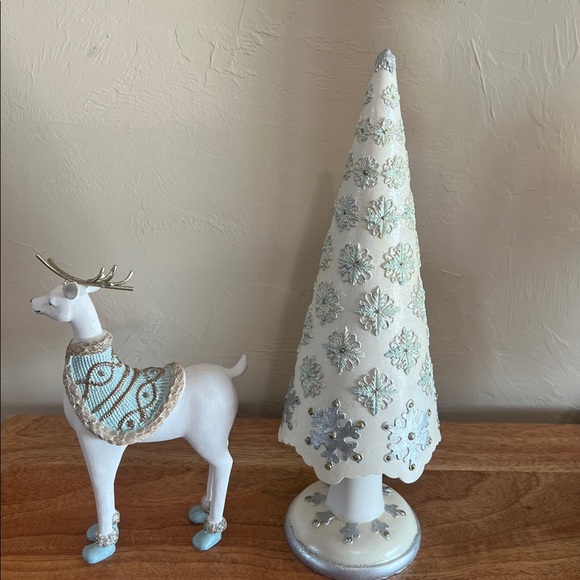 Elegant White and Silver Reindeer and Resin Tree Holiday Decor Set - Picture 7 of 8